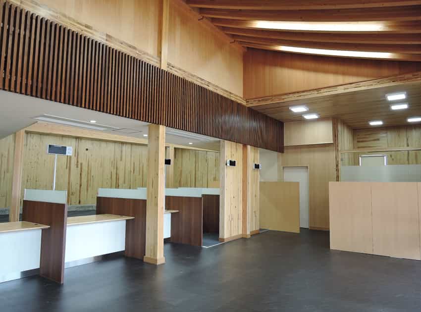 金沢信用金庫　大聖寺店　CLT工法